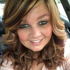 Meet your Posher, Kaylee